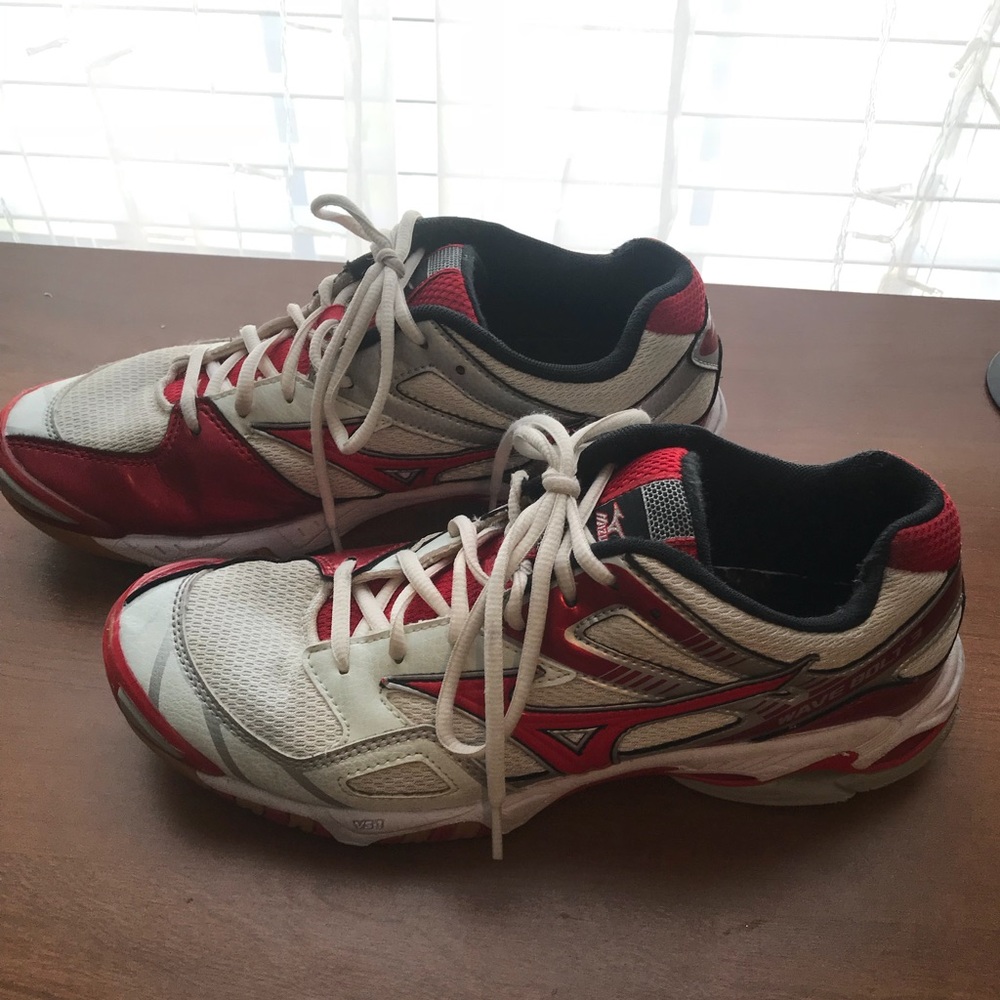 Mizuno Wave Bolt 3